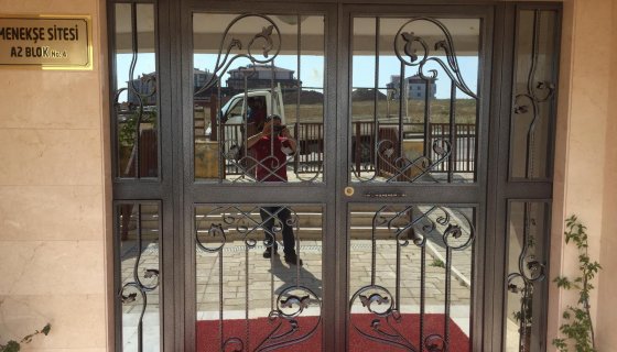Ferforje Kapılar ve Diğer Kapılar Resimler